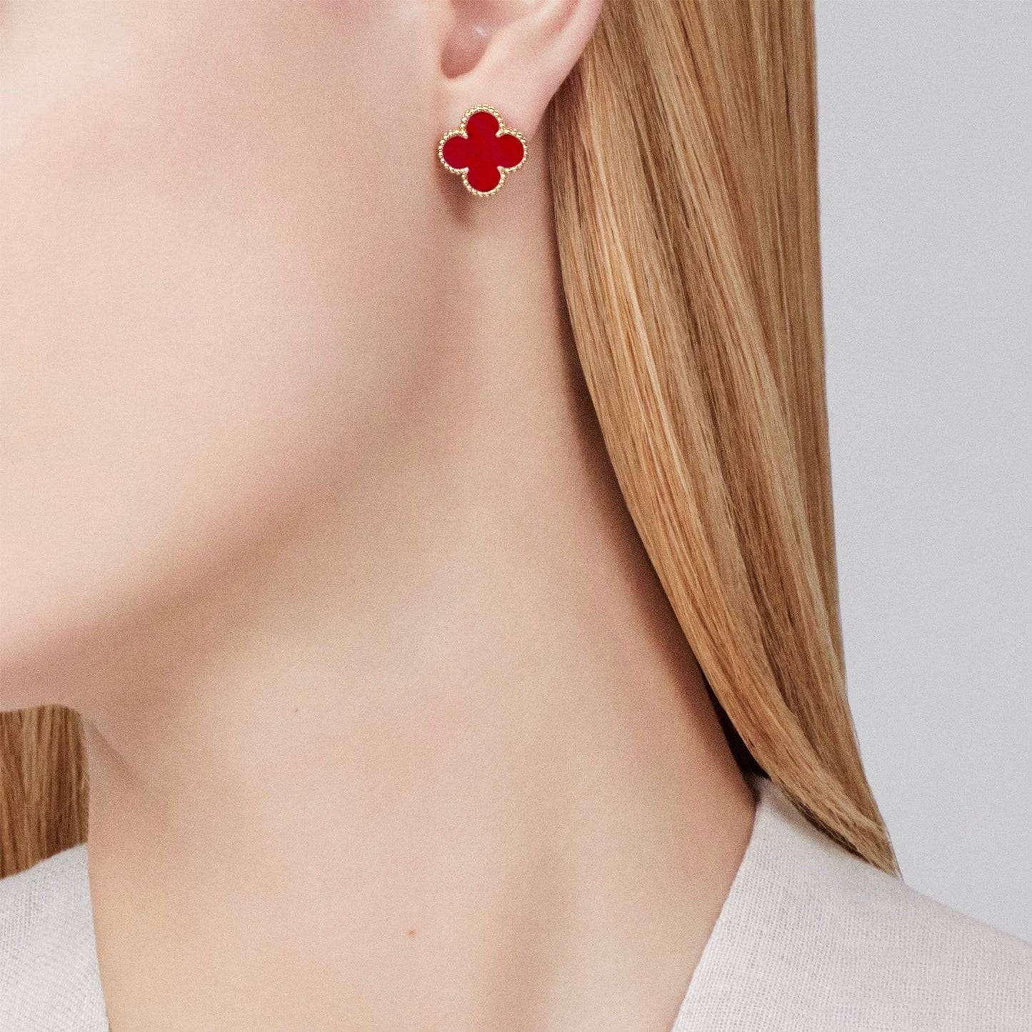 Ensemble trèfle en or 18 carats (collier, boucles d'oreilles et bracelet)